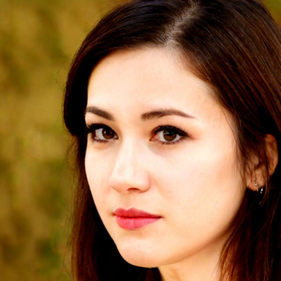 Portrait de Camille Dubois, formatrice en finance d'entreprise